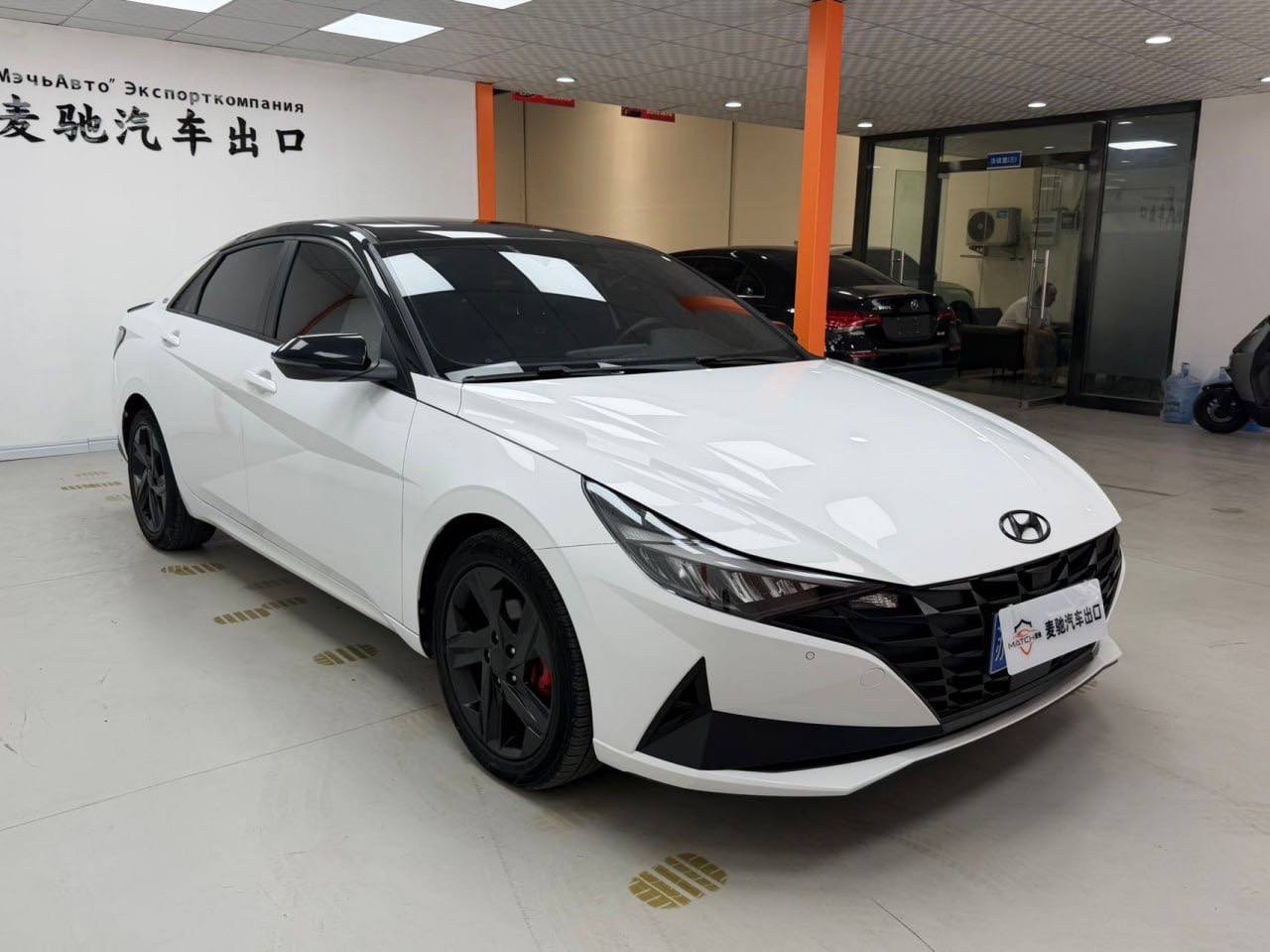 Hyundai Elantra 2023